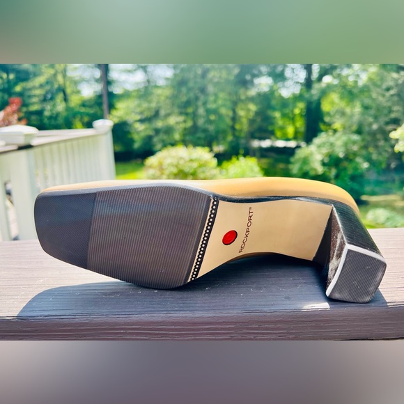 Rockport Women’s Heel Tan Camel Brown Square Toe, Size 6W, Never Worn - Picture 4 of 9